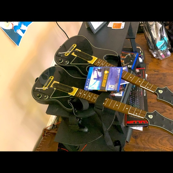 Guitar hero live for PS4 - Picture 1 of 3